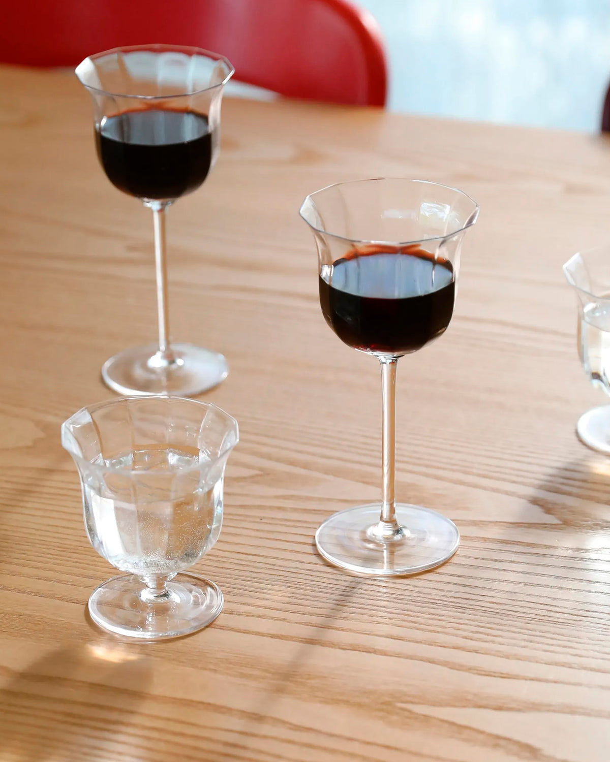 Glass Mano Crystal Set Of 2 Transparent