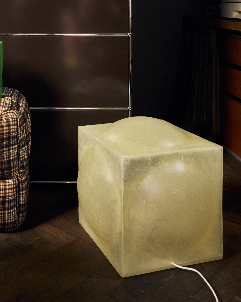 Glassfibre Floor lamp Cube Natural