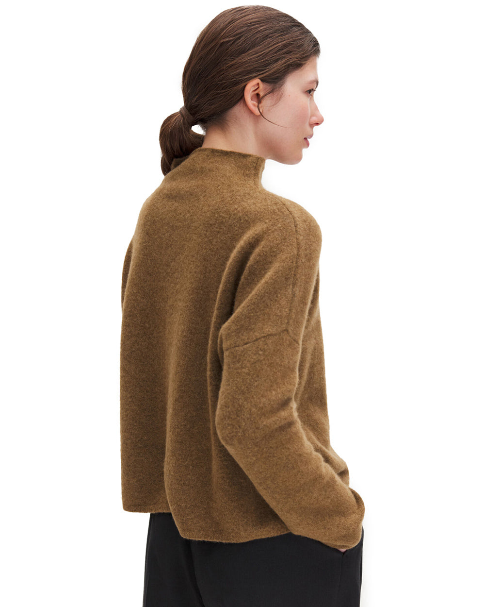 Mika Yak Funnelneck Sweater Mid Brown