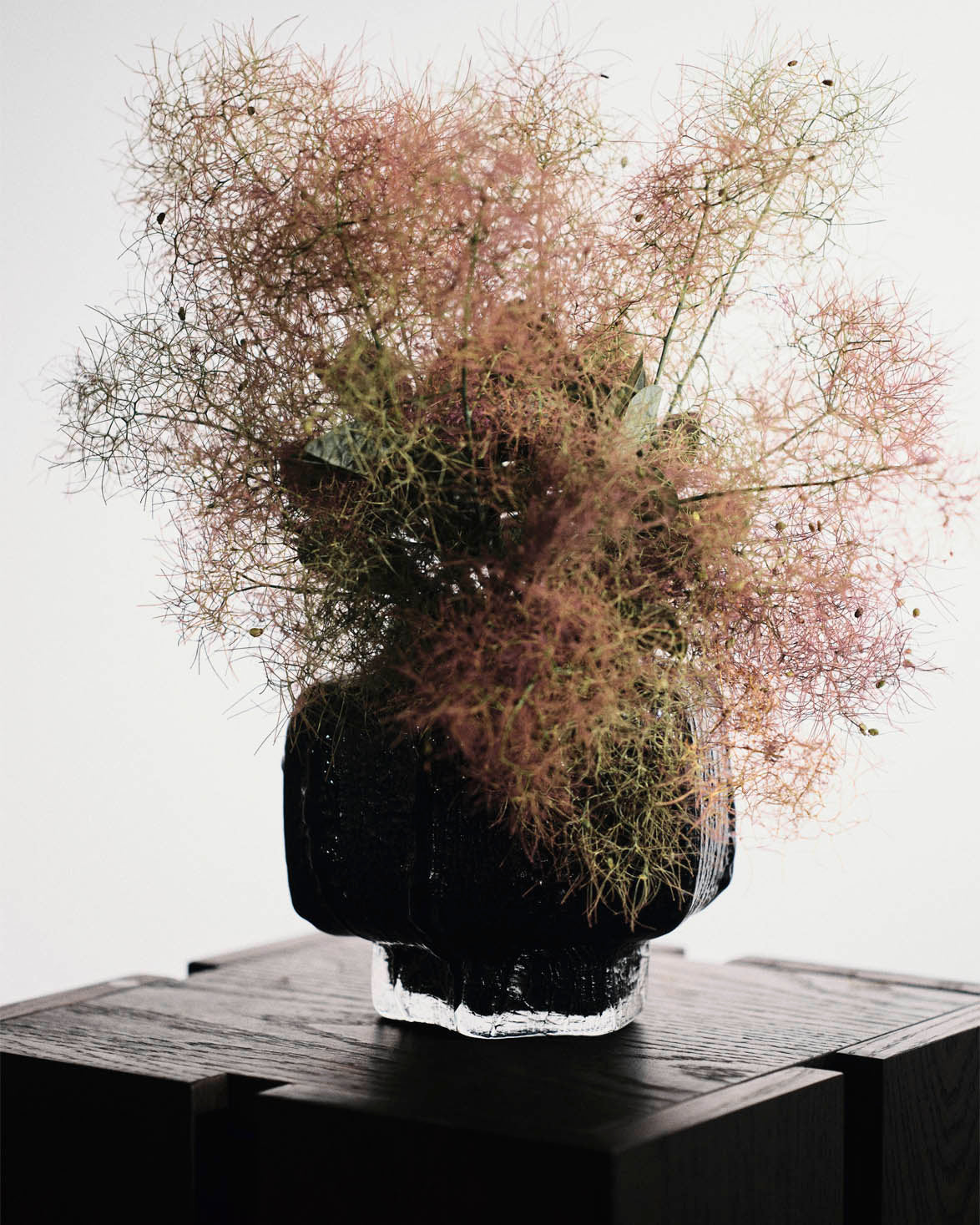 Mokuri Vase H15 Black