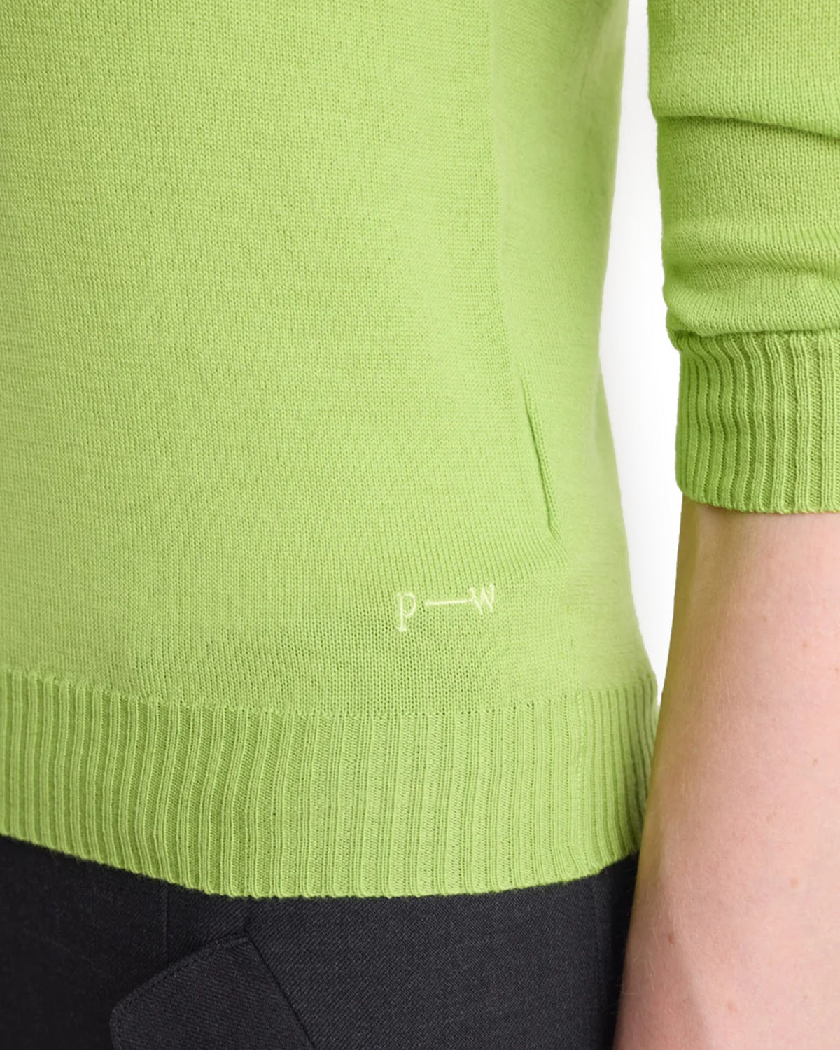 Tilsa V-neck Sweater Green