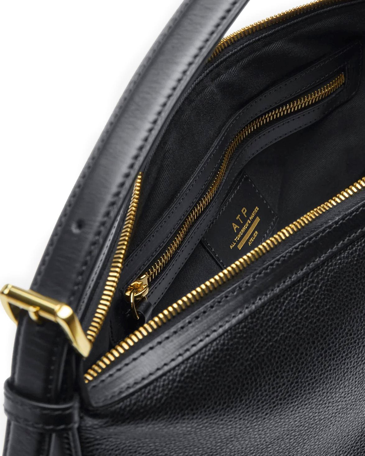 Castellare Shoulder Bag Black Grained Calf