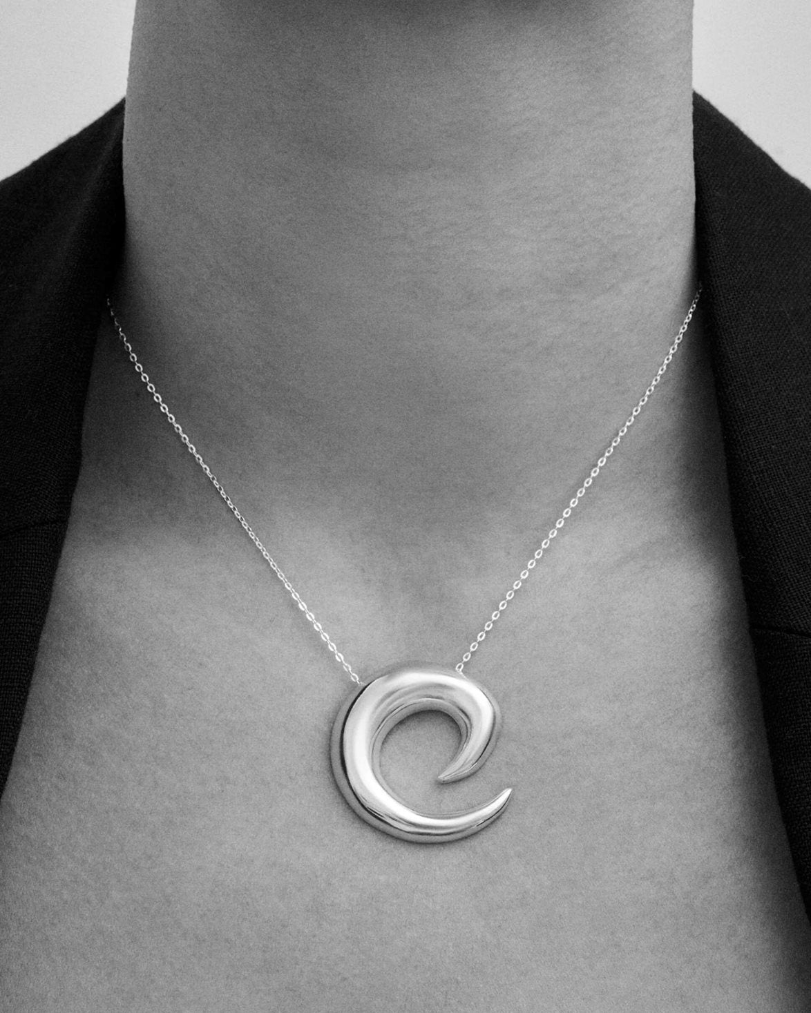 Mini Saturn Necklace Gold
