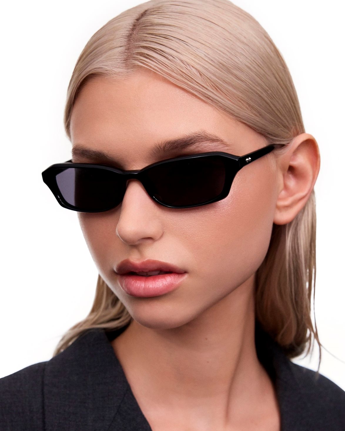 Iris Black