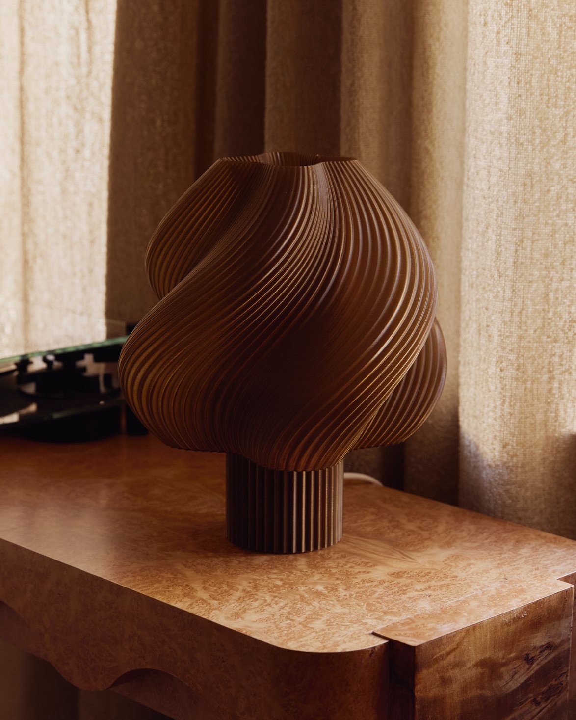 Soft Serve Table Lamp Grande Caramel