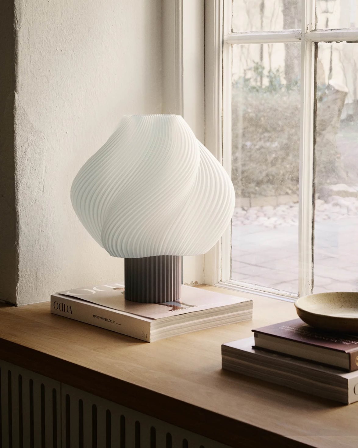 Soft Serve Table Lamp Grande Mocha