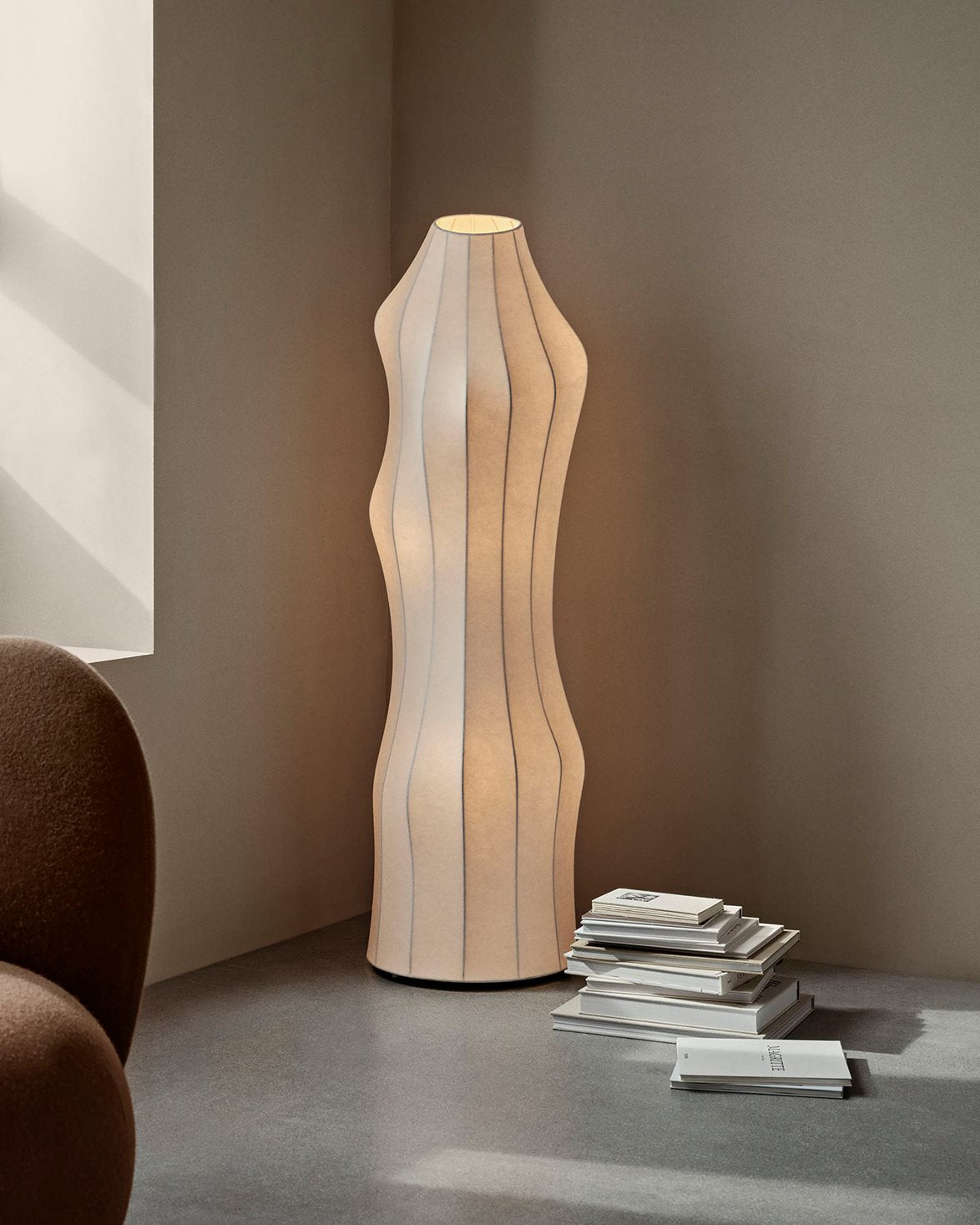 Dae Floor Lamp White