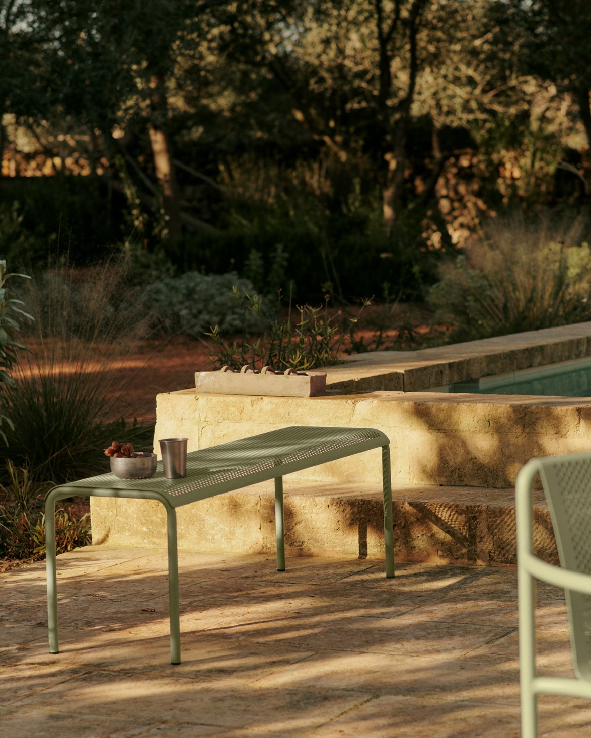 Dapple Bench Tea Green