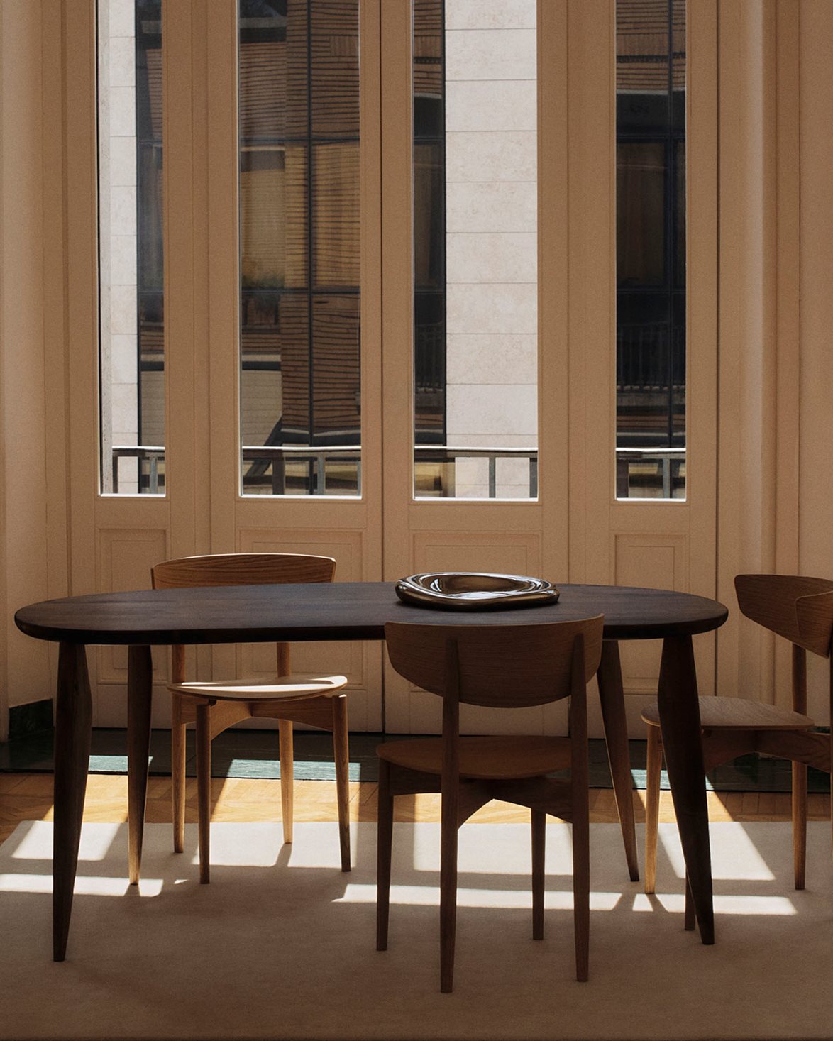 Feve Table Walnut