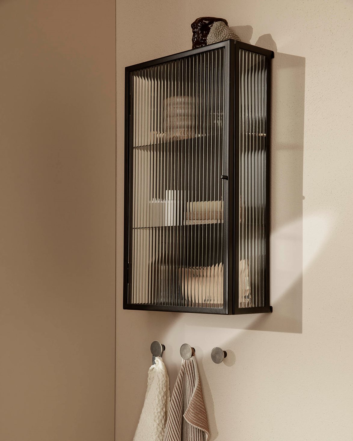 Haze Wall Cabinet Reeded Glass Black