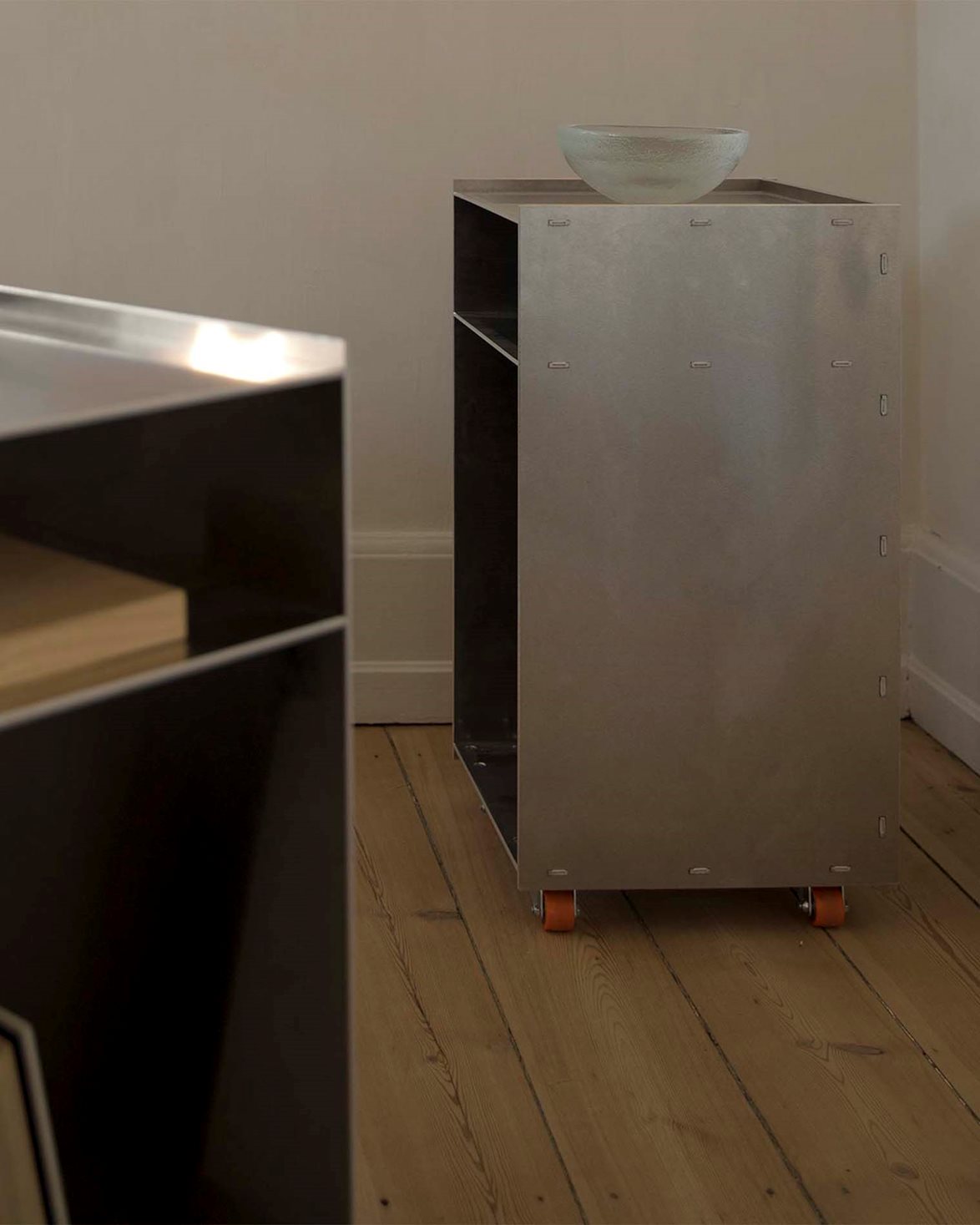 Rivet Cart Aluminum
