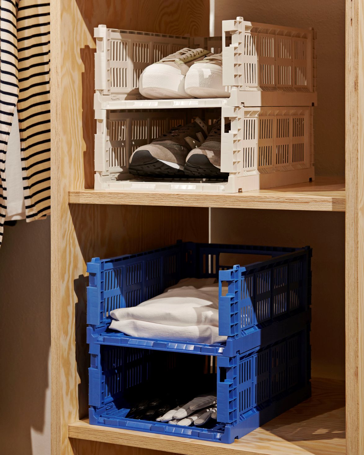Hay Colour Crate Medium Electric Blue