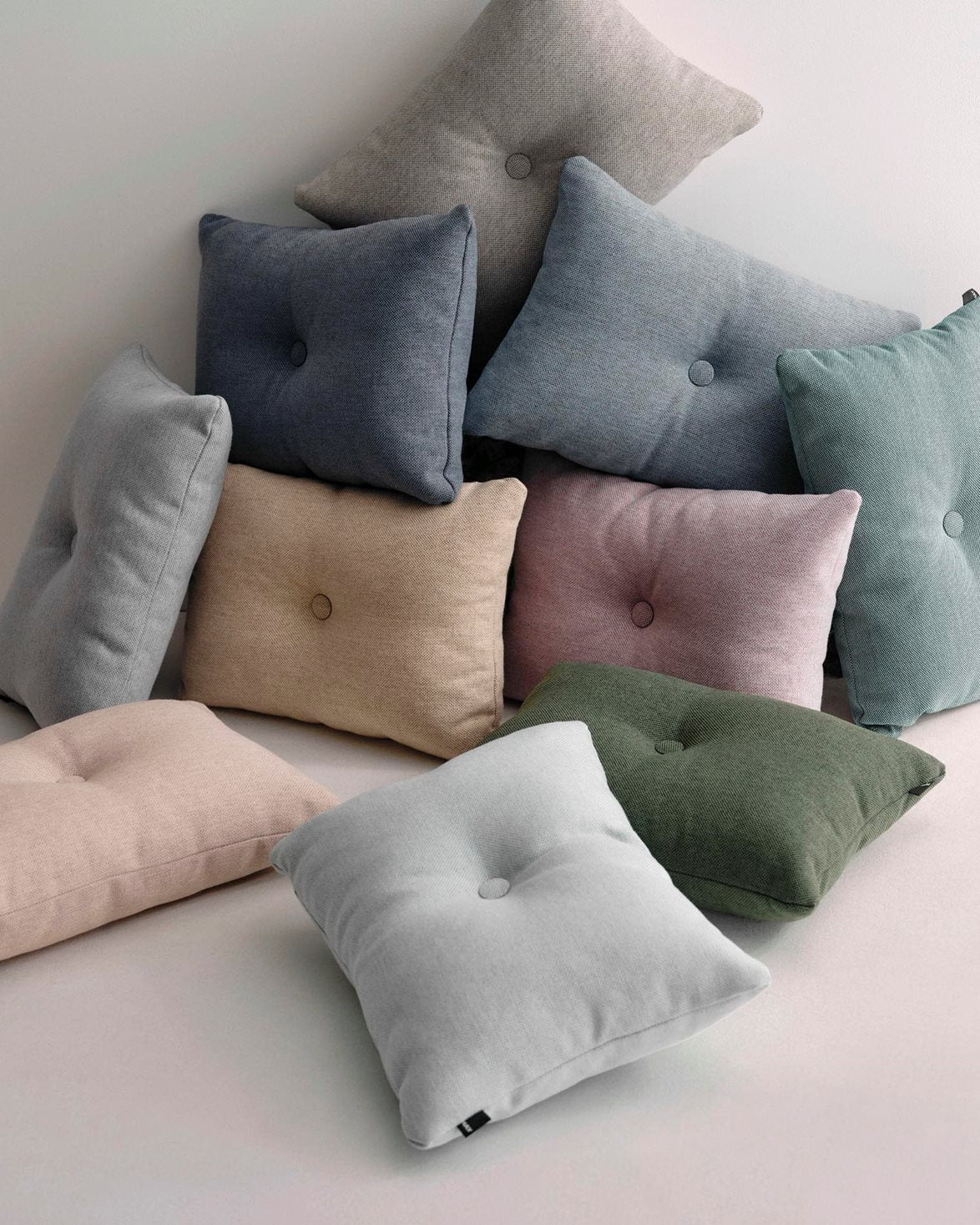 Dot Cushion Mode Petal