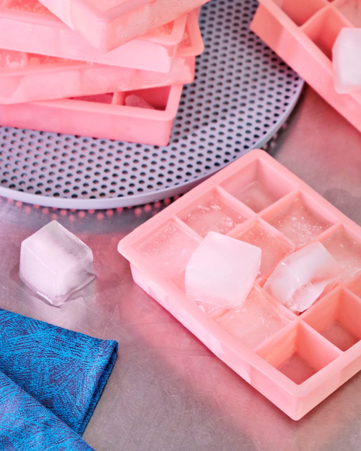Ice Cube Tray Square Xl Pink