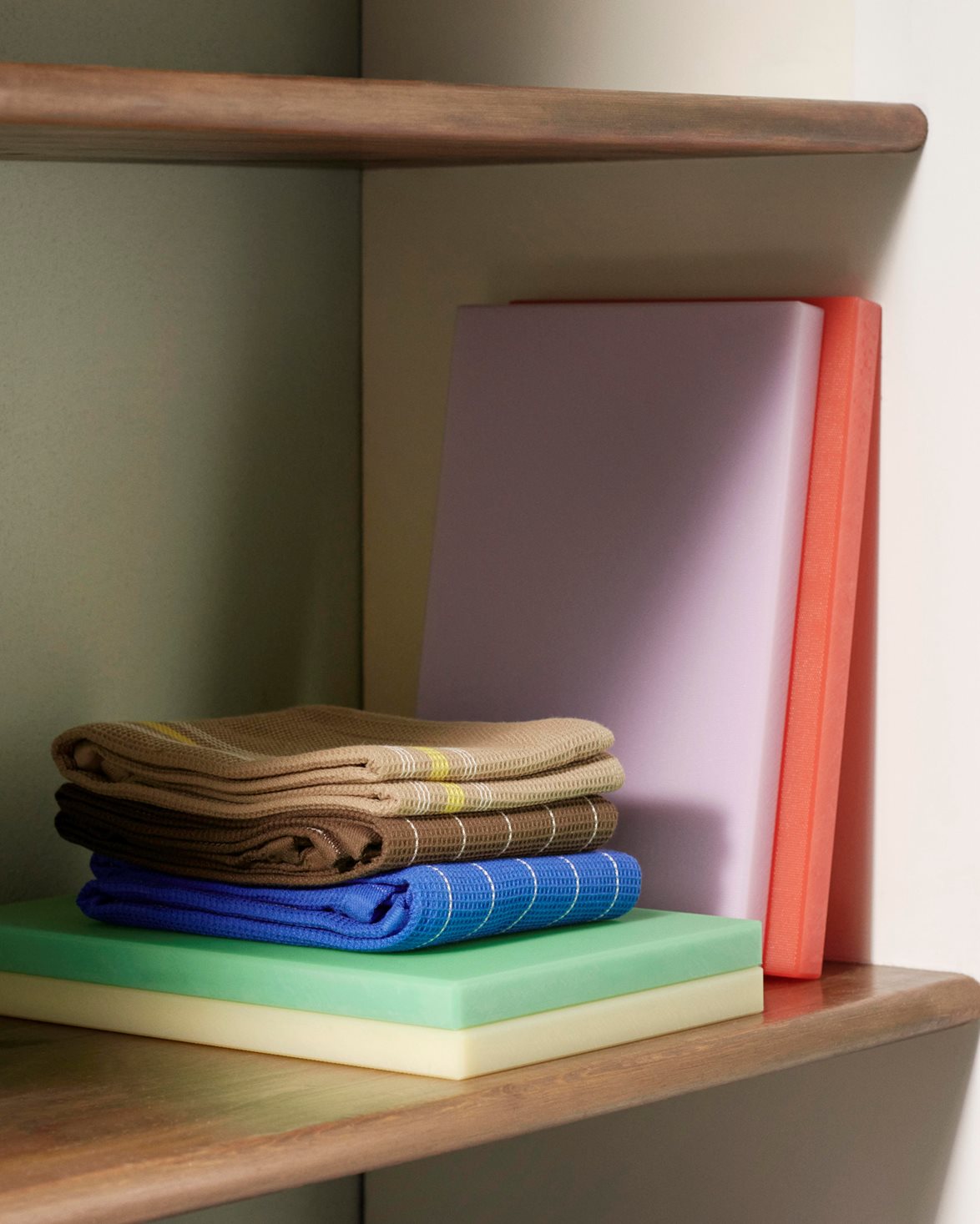 Slice Chopping Board M Green