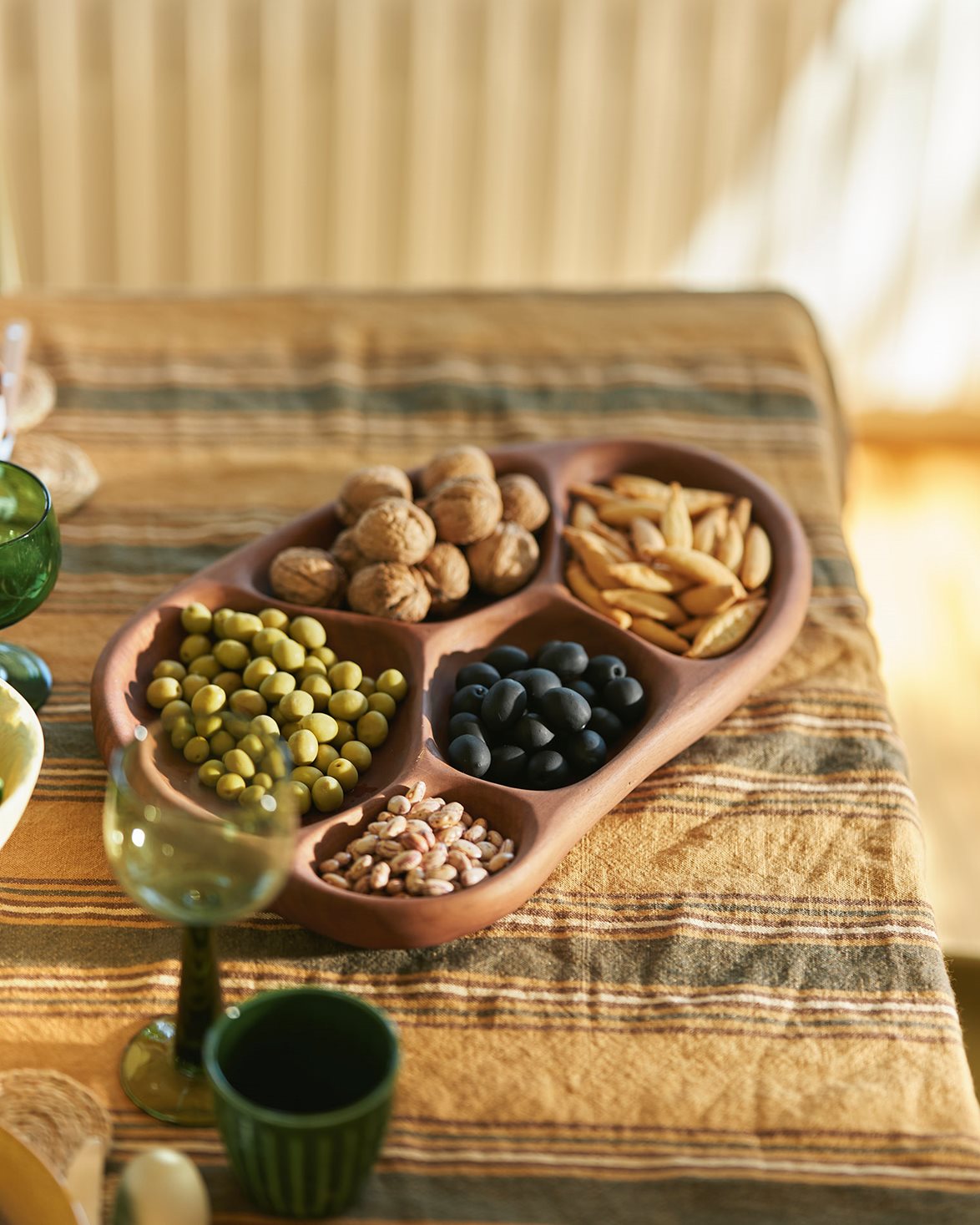 Acacia Appetizer Board M Wood