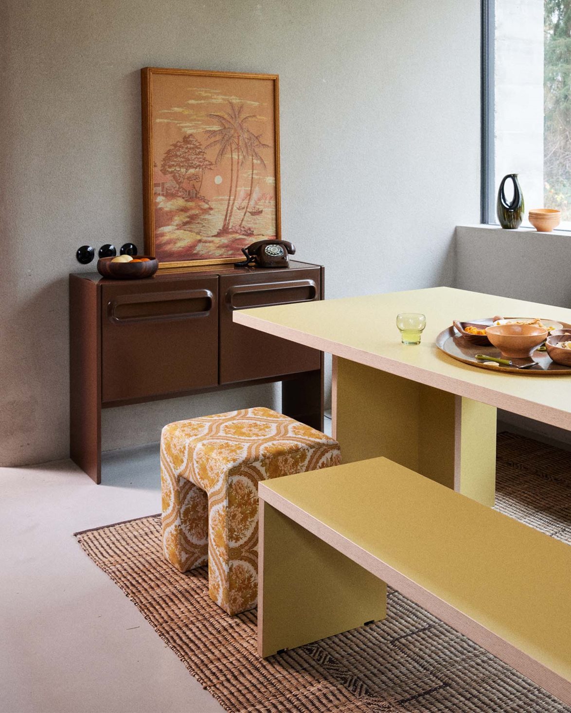 Lobby Stool Chalet