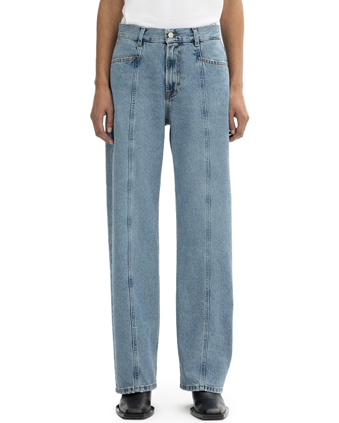 Loose Fit Denim Light Blue Wash