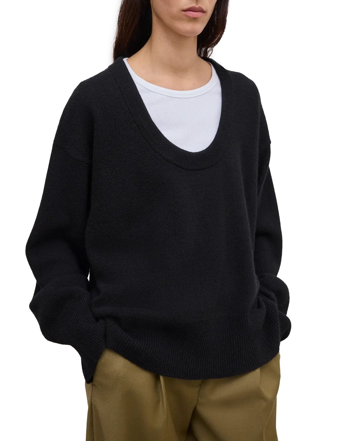 Soft Wool Scoop Knit Black