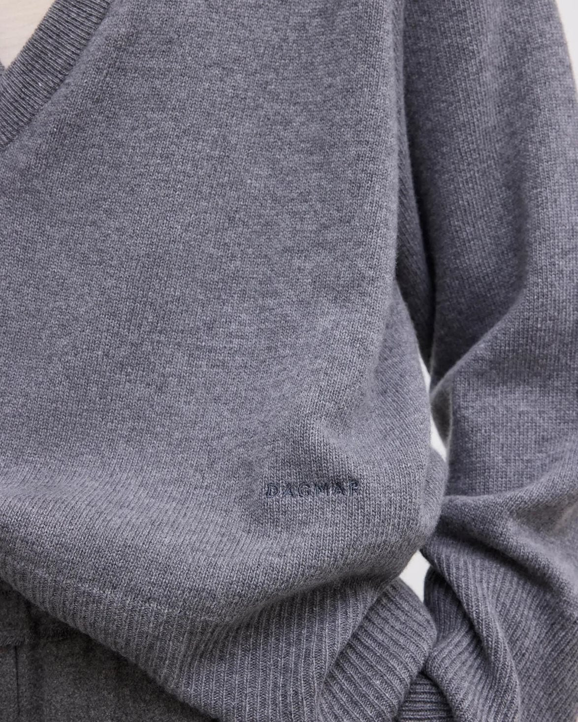 Soft Wool V-Neck Knit Light Grey Melange