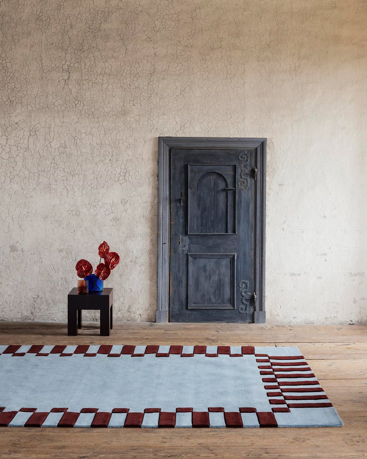 Teklan Frame Wool Rug Mulberry Sky