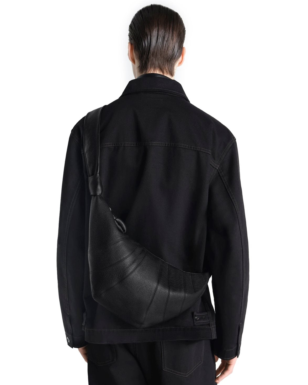 Medium Croissant Bag Grained Leather Black