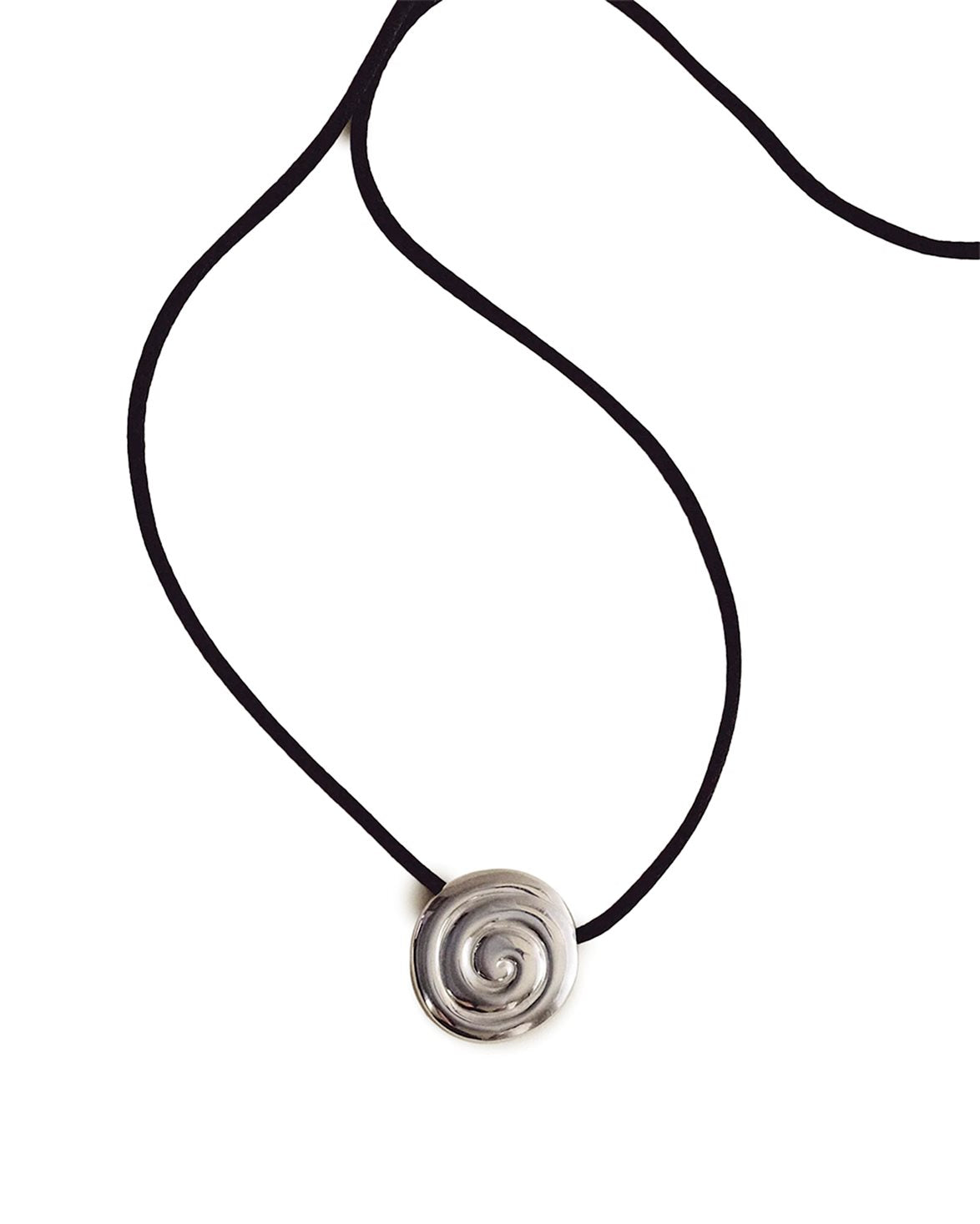 Uzu Mid Necklace Silver