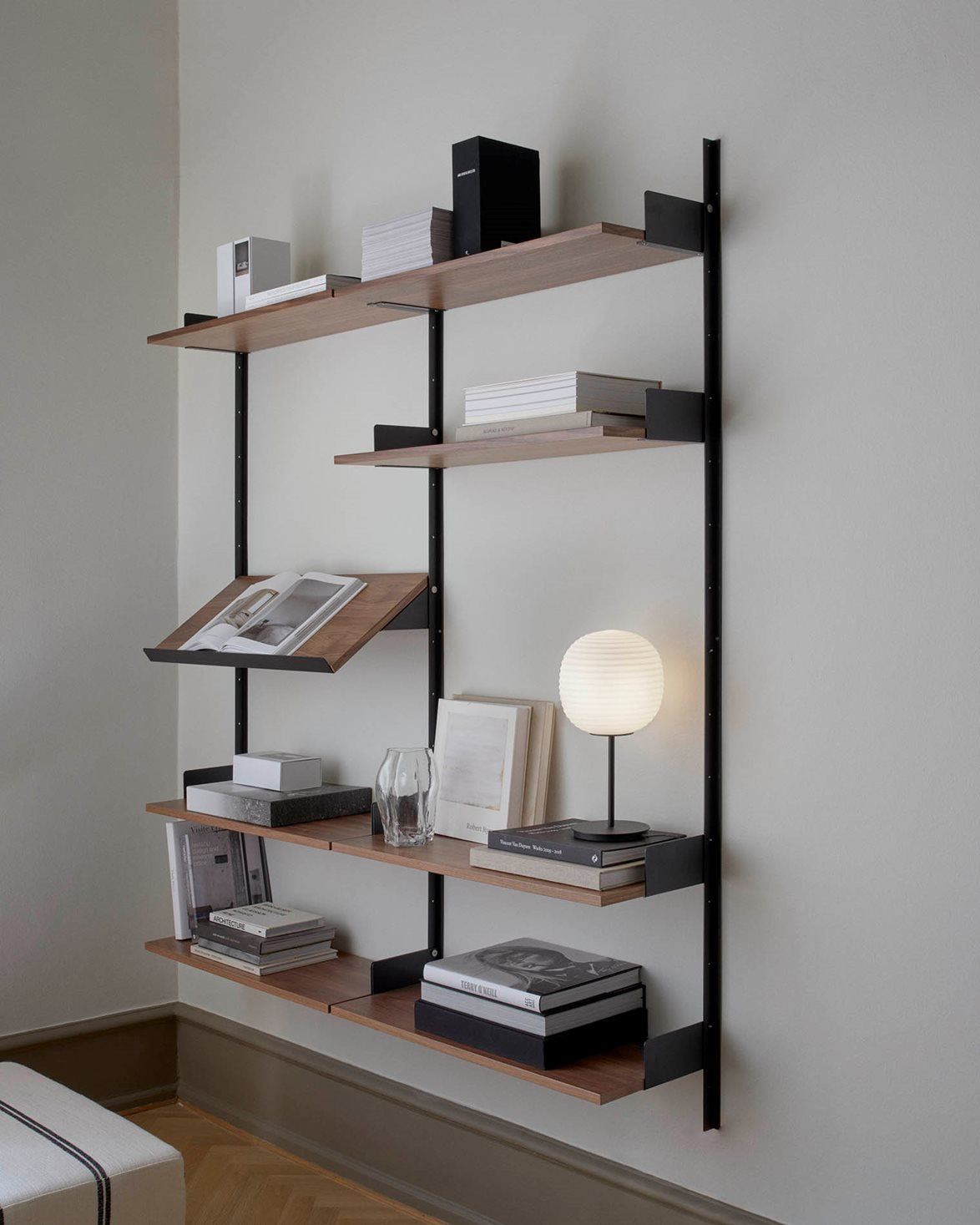Living Shelf 1900