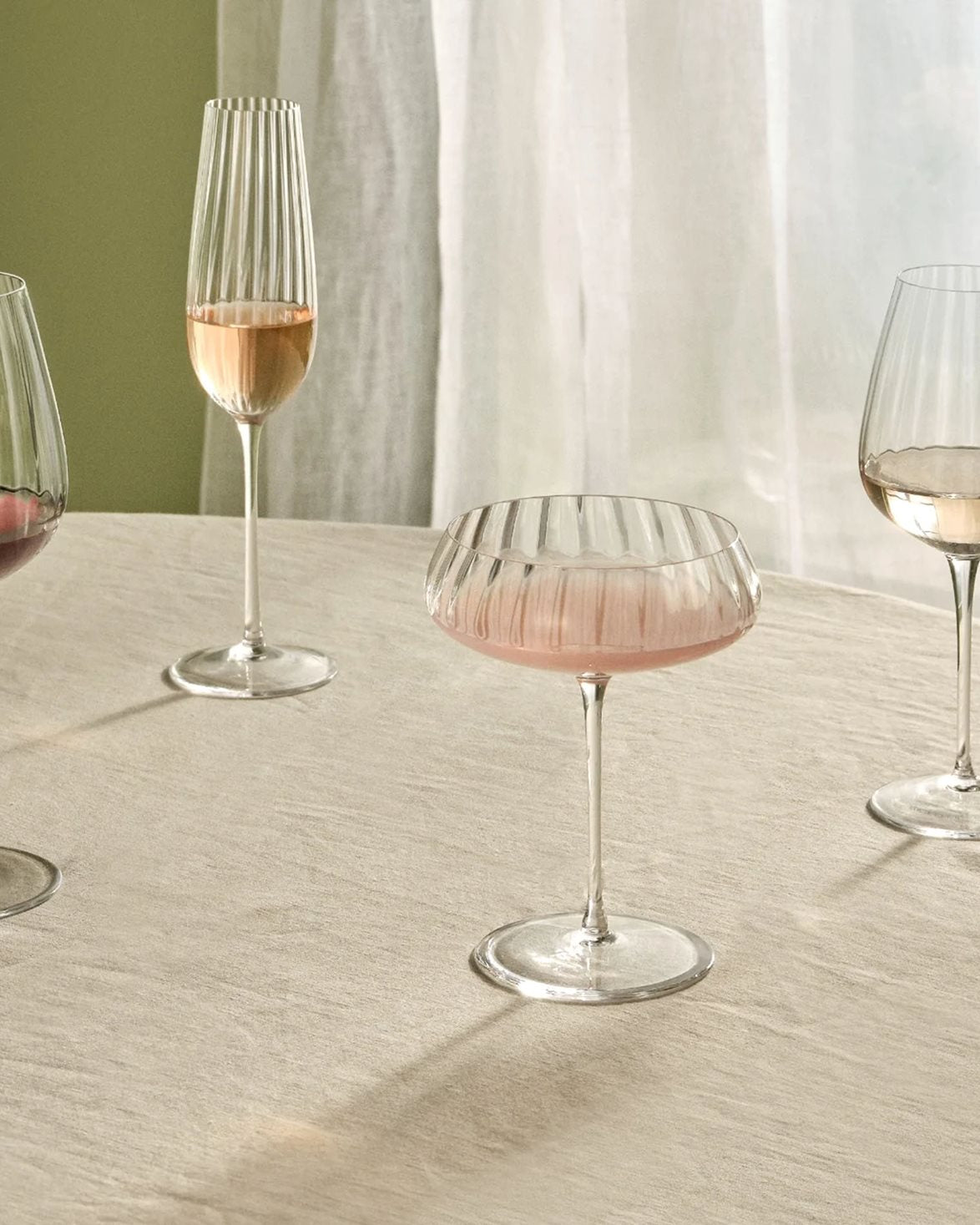 Round Up - Set Of 2 Sparkling Wine Glass