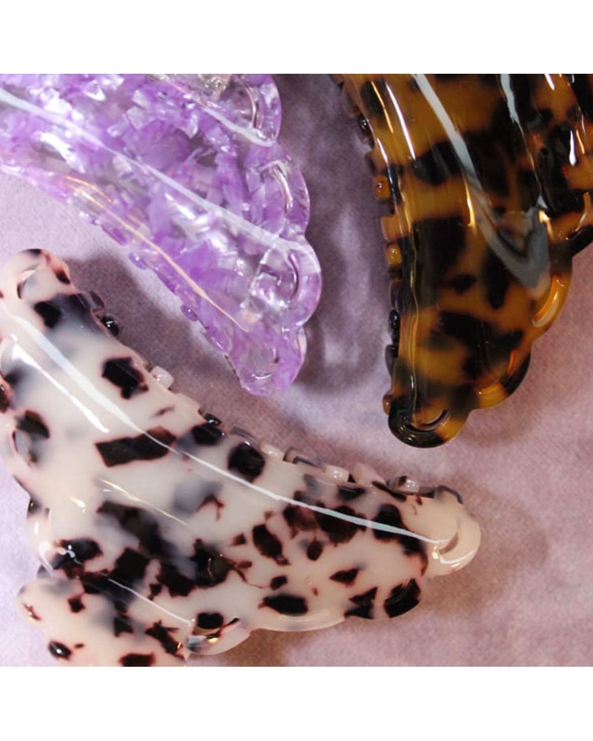 Elly Hair Claw White Leo