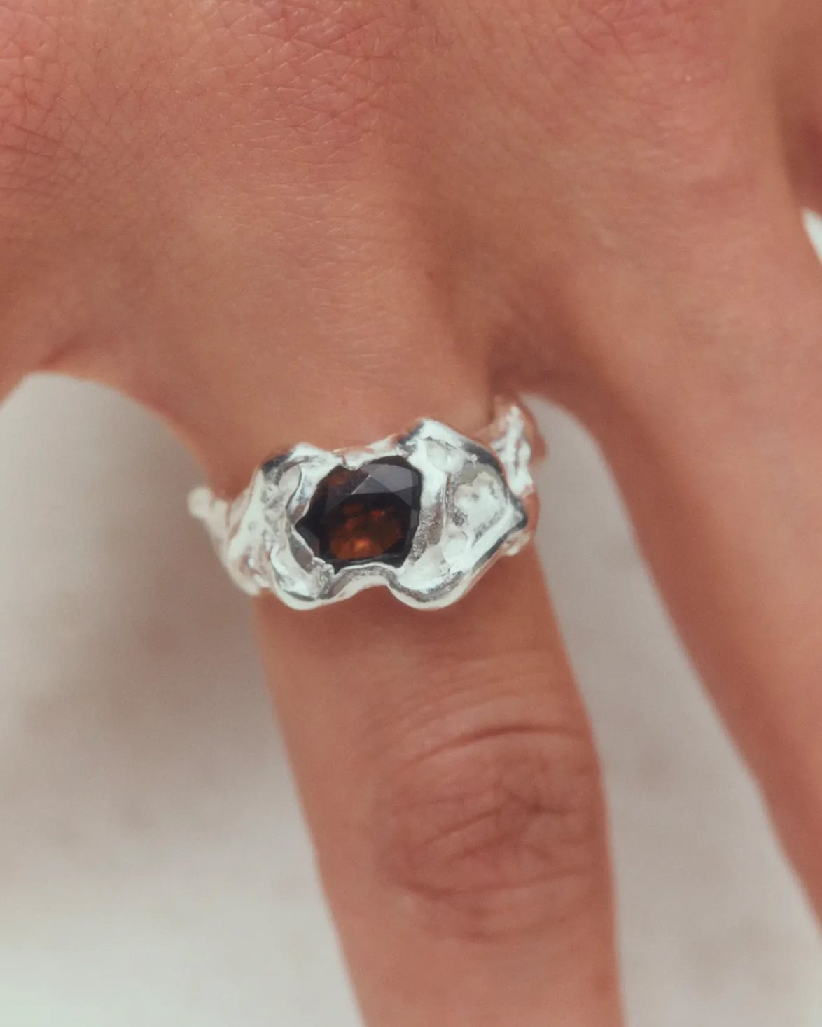 Ola Ring Brown Silver
