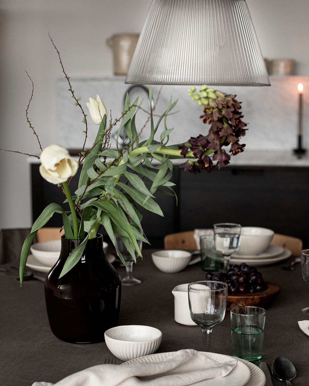 Paloma Vase Medium Dark Brown