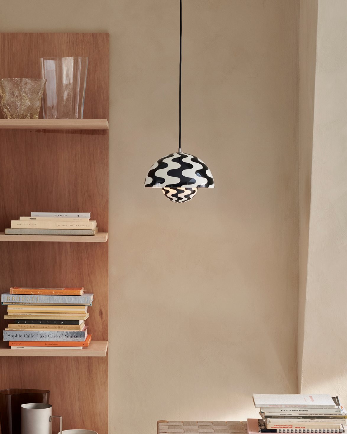 Flowerpot Pendant VP1 Black/White Pattern