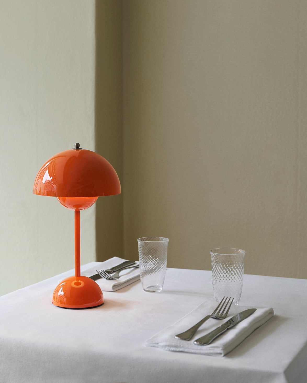 Flowerpot Portable Lamp VP9 Zesty Orange