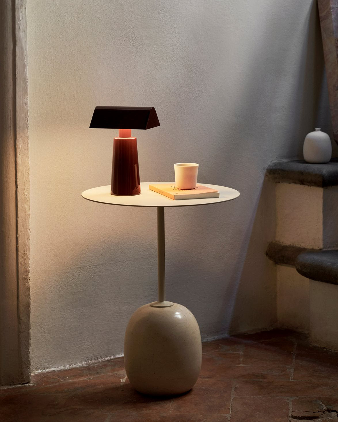 Lato Table Ln9 Ivory & Crema Diva