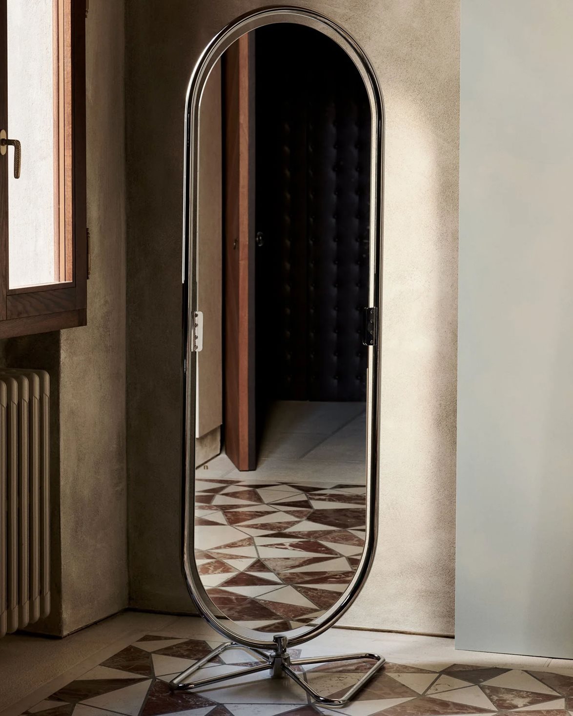 System 1-2-3 Mirror With Butterfly Base Chrome
