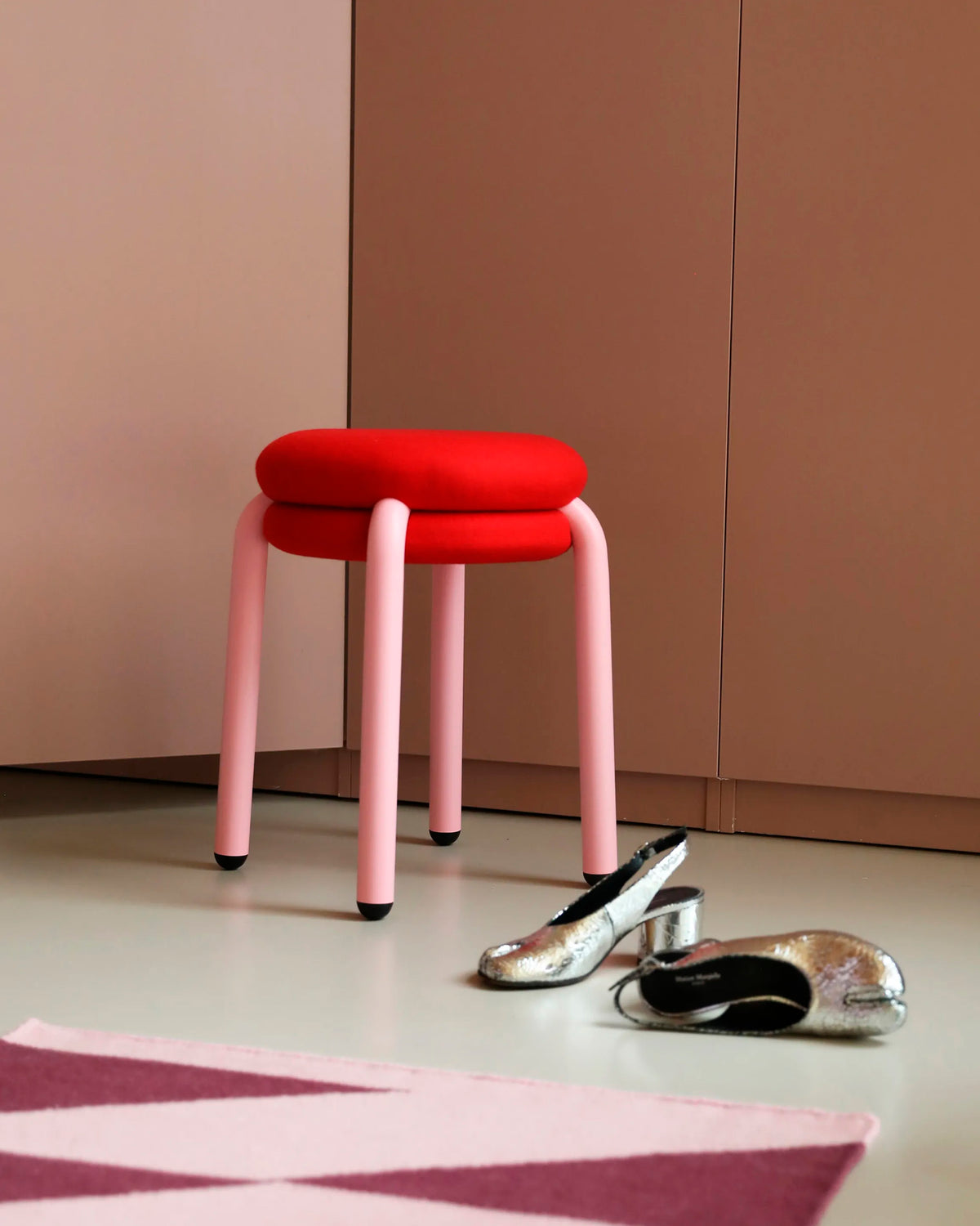 Stool Macaron Red/Pink