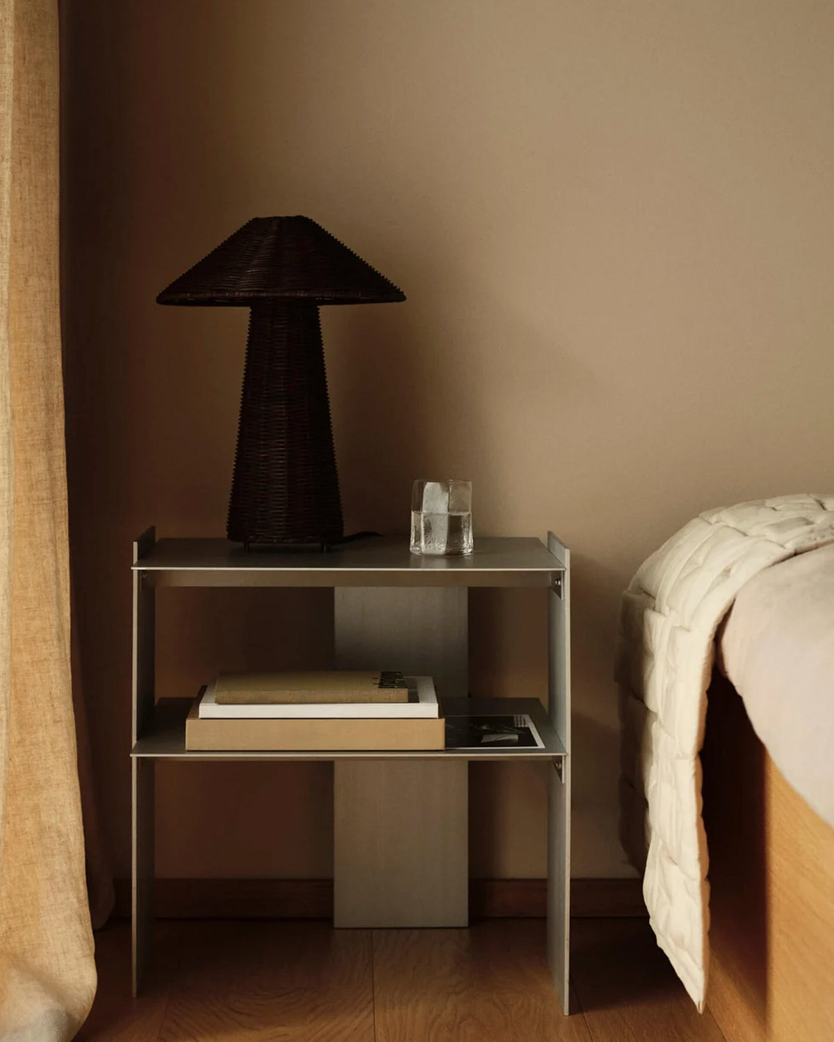 Lager Side Table Aluminium