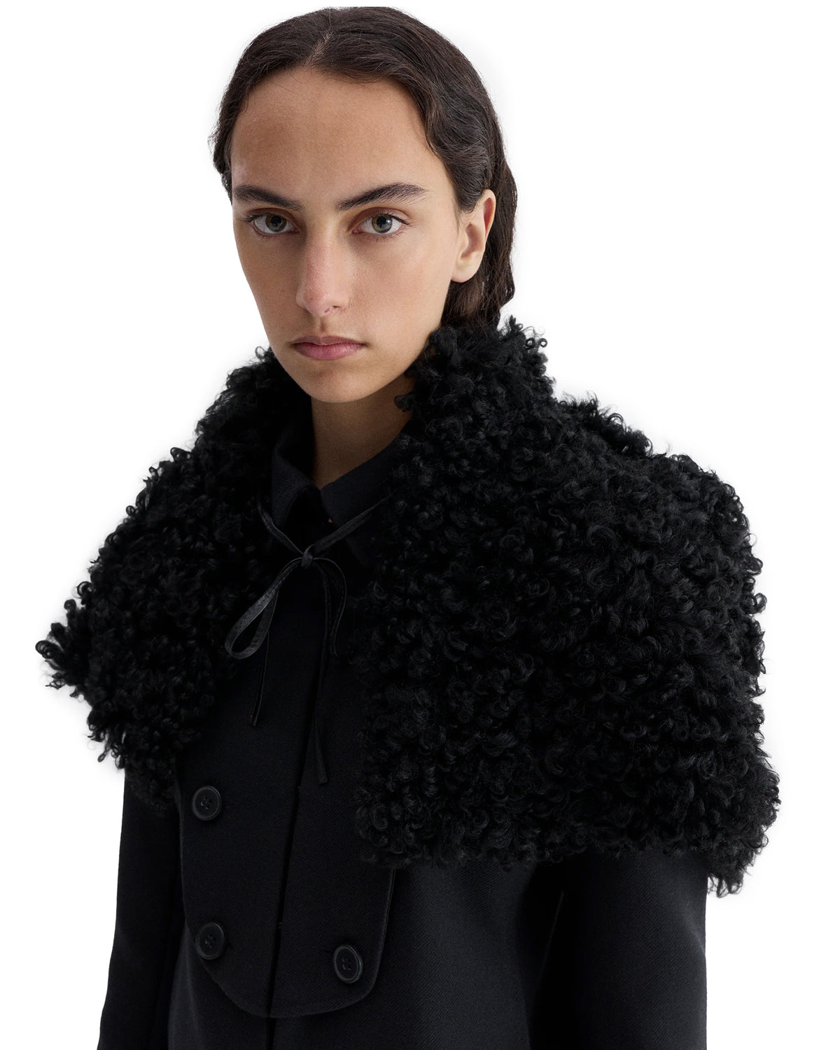 Mona Cape Black