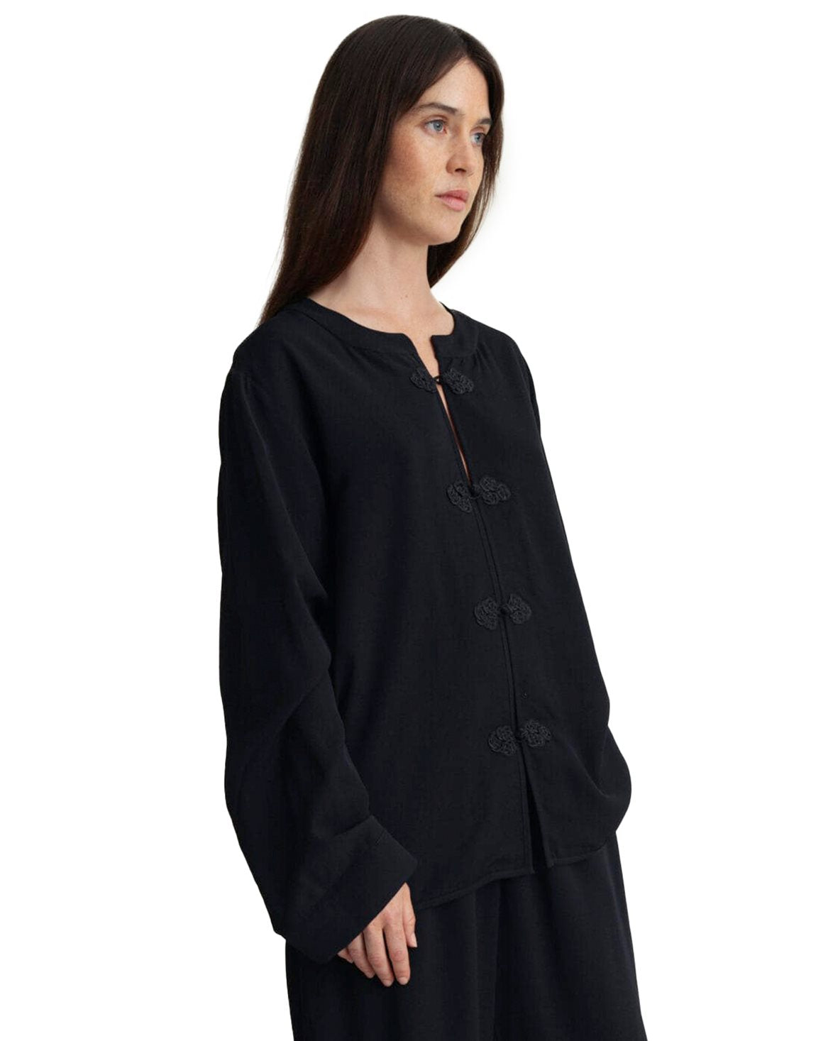 Poise Shirt Black