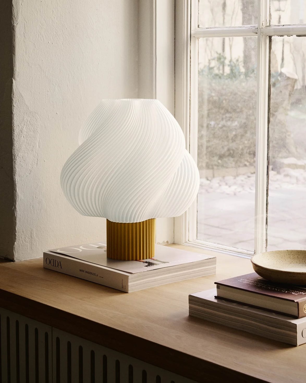 Soft Serve Table Lamp Grande Cloudberry