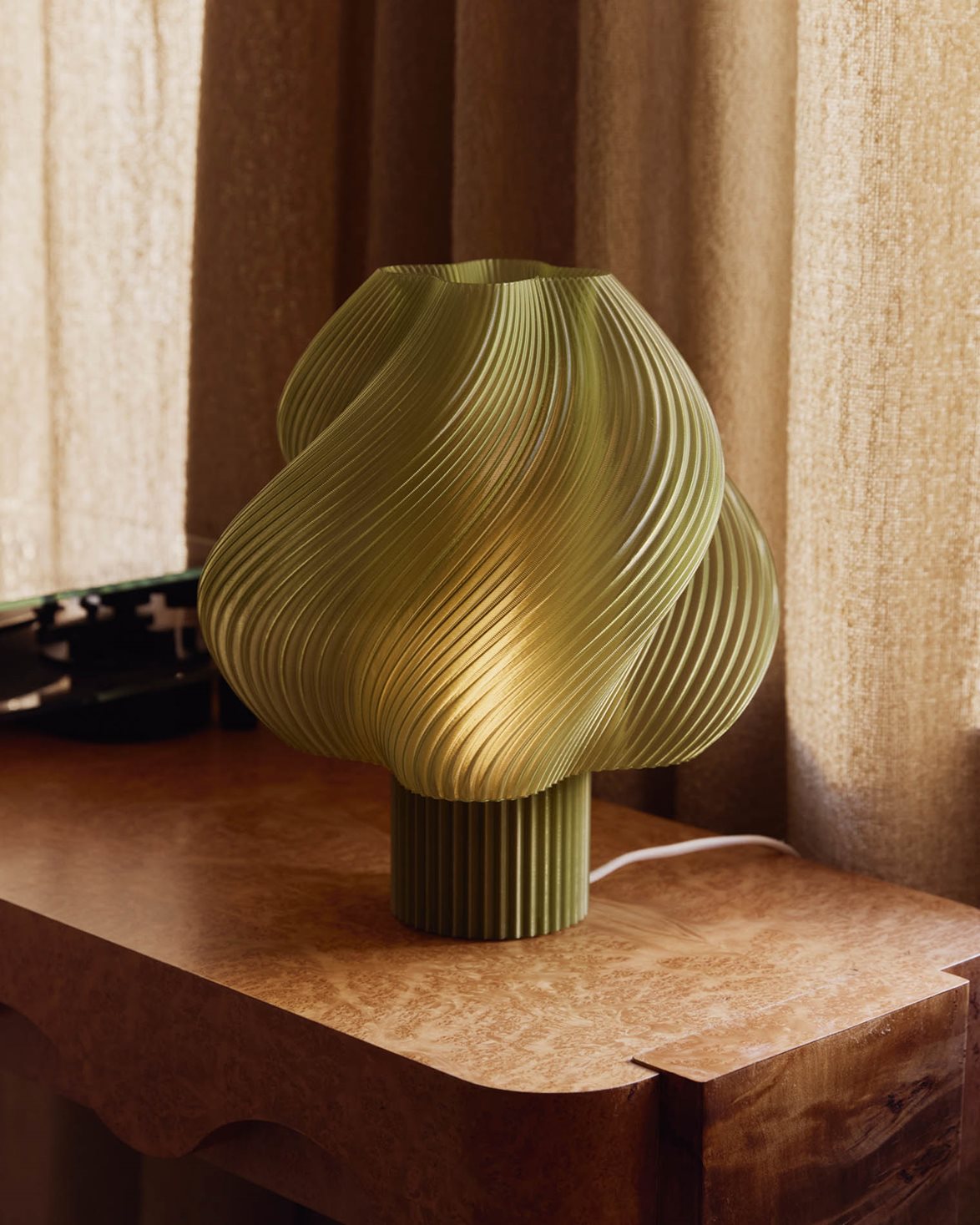 Soft Serve Table Lamp Grande Olive