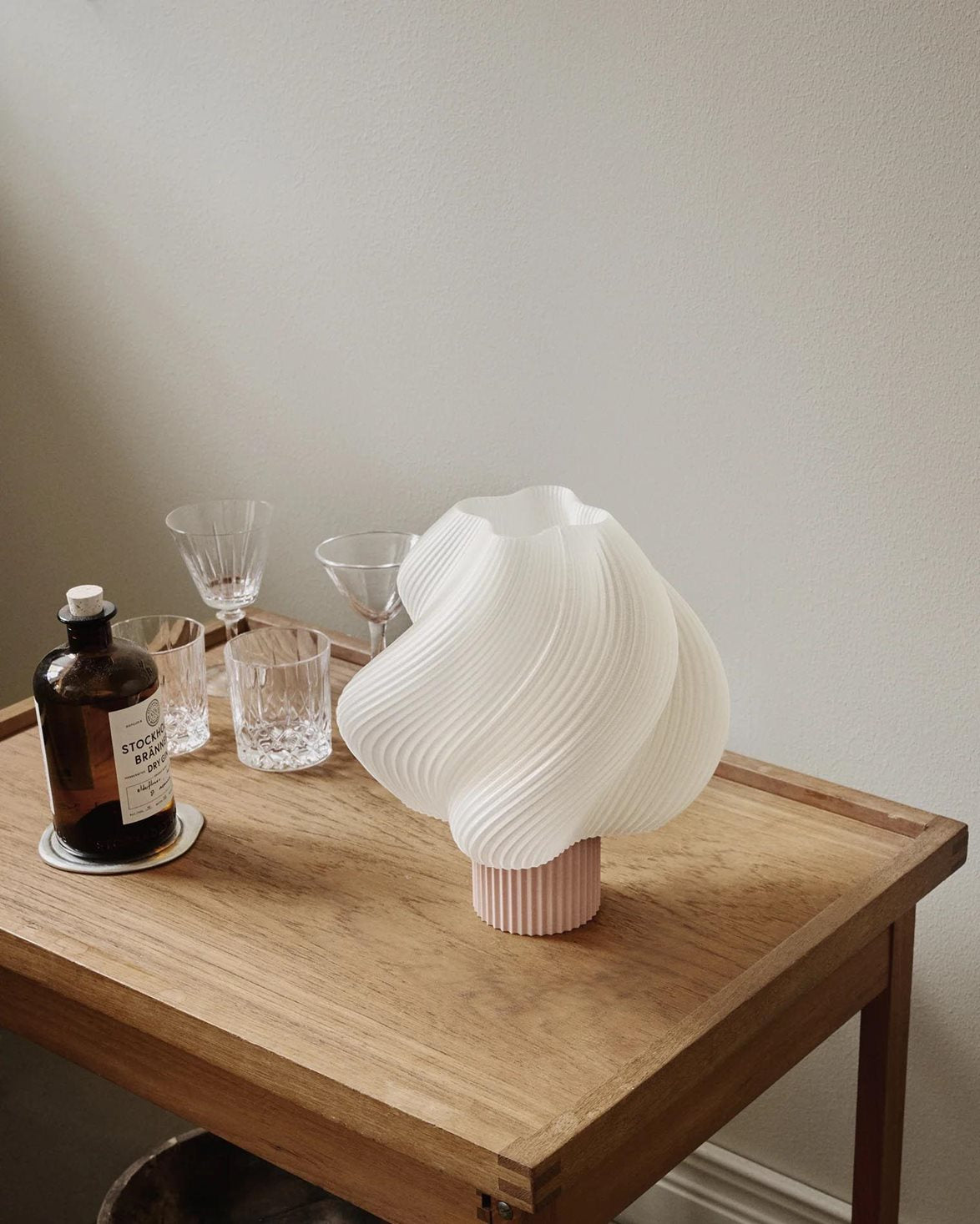 Soft Serve Table Lamp Regular Wild Strawberry