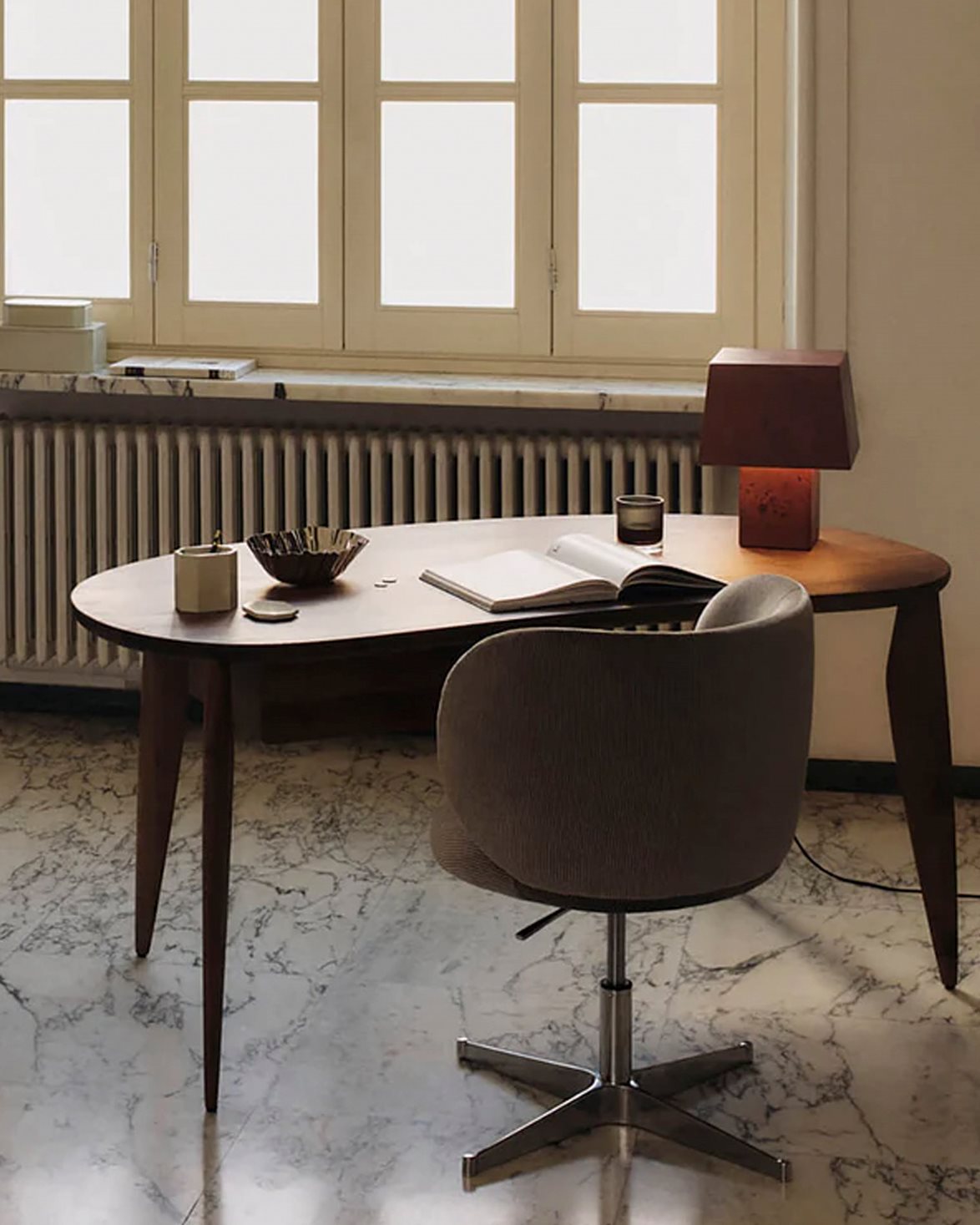Feve Table Walnut