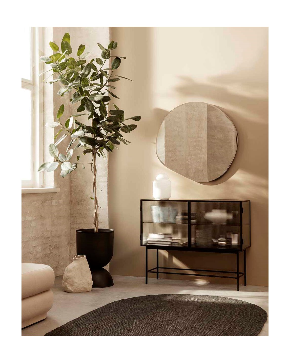 Haze Sideboard Reeded Glass Black
