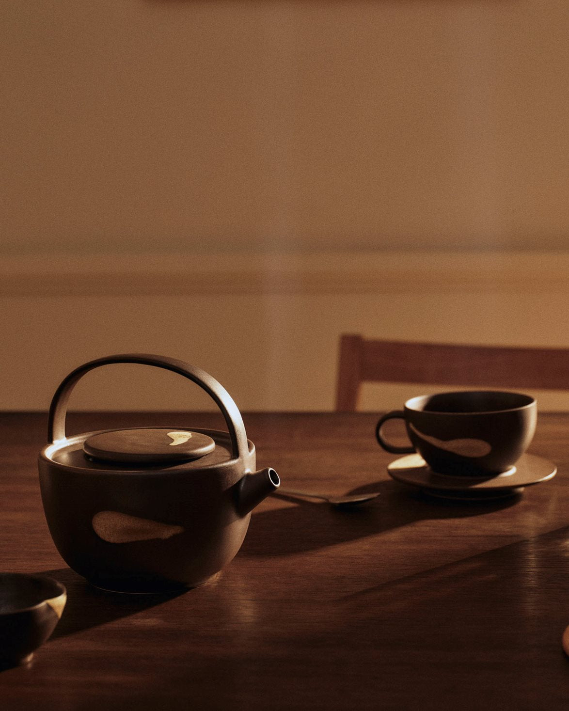 Koyo Cup With Saucer Dark Brown/Buff