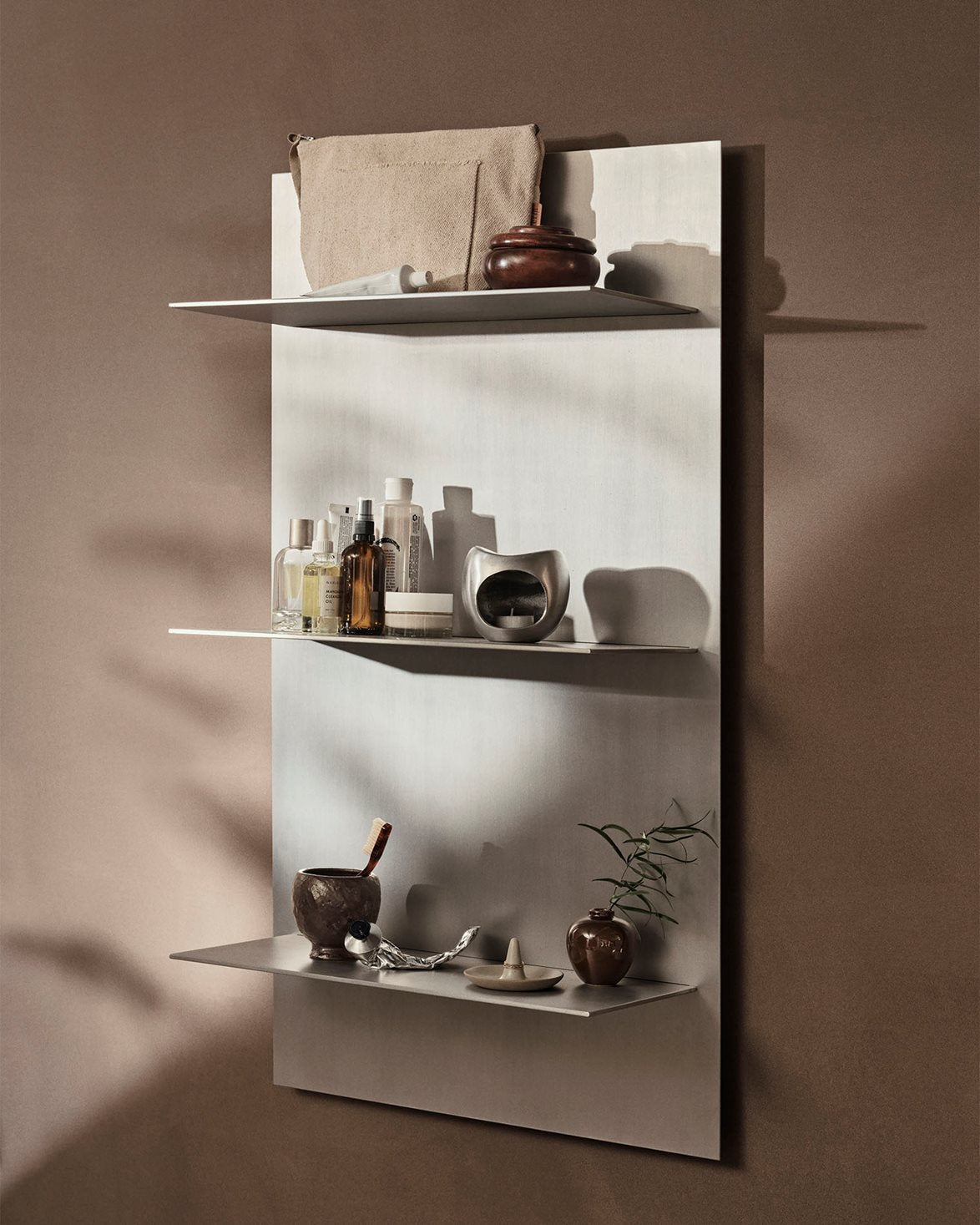 Lager Wall Shelf Aluminum