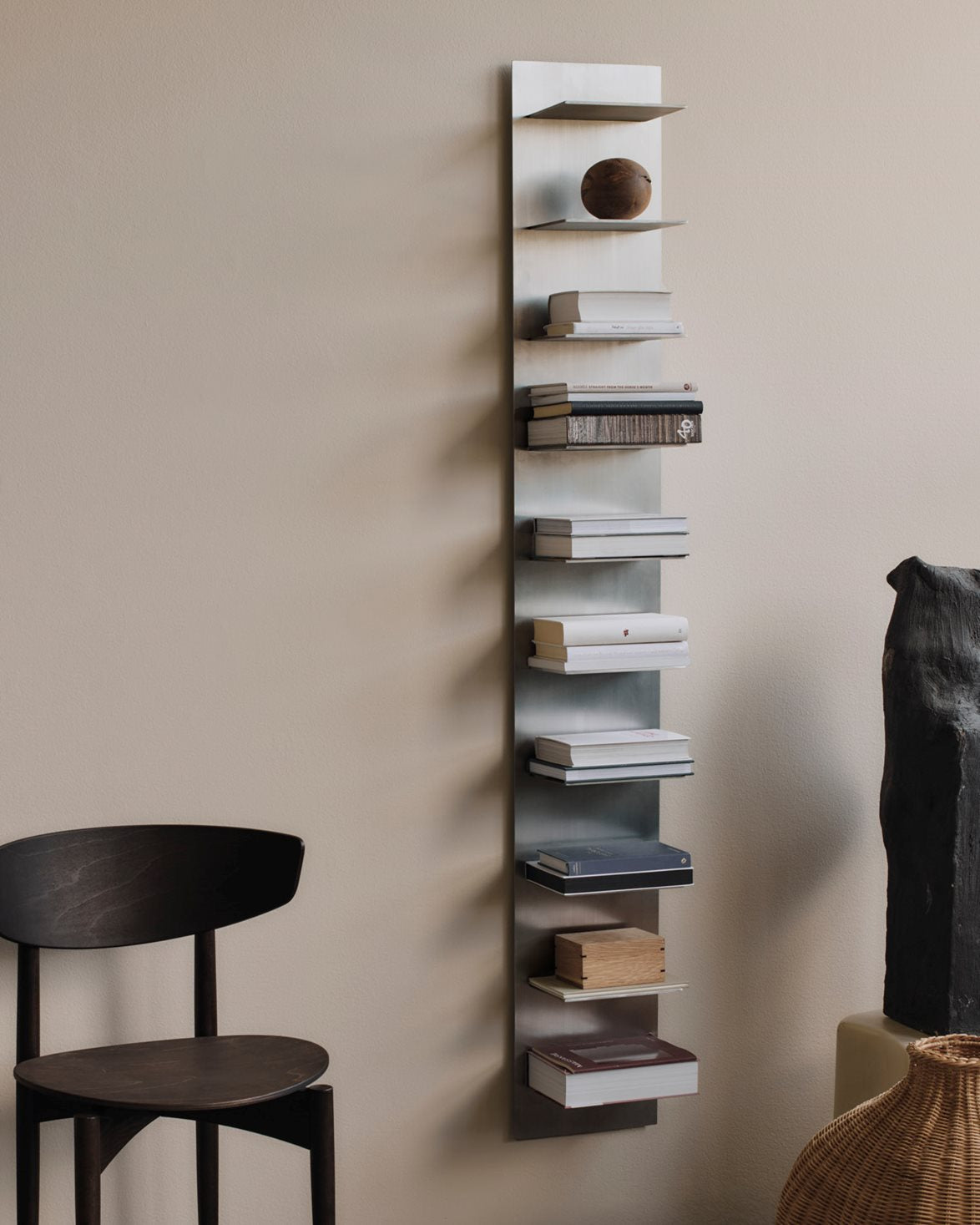 Lager Wall Shelf Tall Aluminium