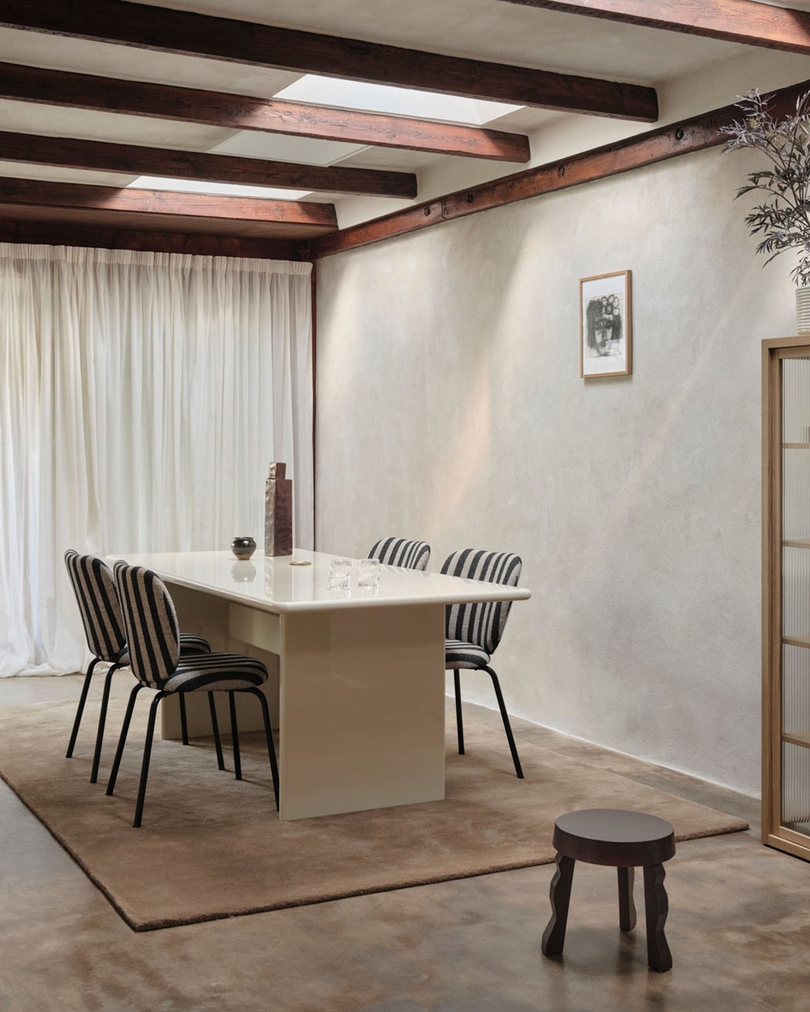Rink Dining Table 200 Eggshell
