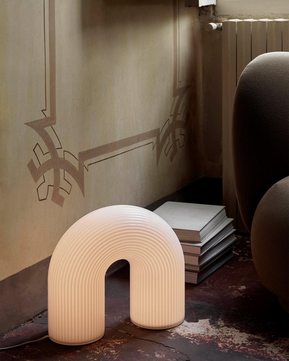 Vuelta Floor Lamp White